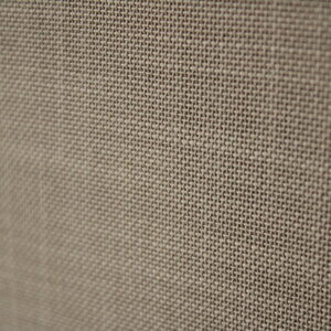 Set van zandkleurige Vitrage gordijnen, perfect voor een rustgevend en natuurlijk interieur.