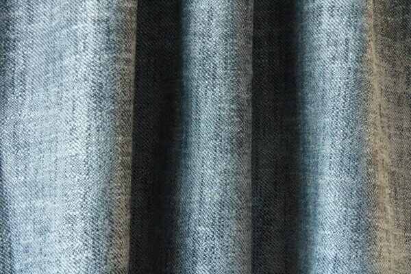 grijs/zwarte Chateau Mix gordijnen, perfect voor een stijlvol en gedurfd interieur.