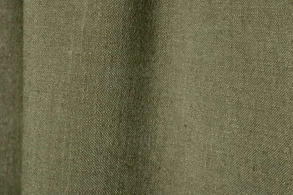 Elegance groene gordijnen JC2455 met fijne stofdetails