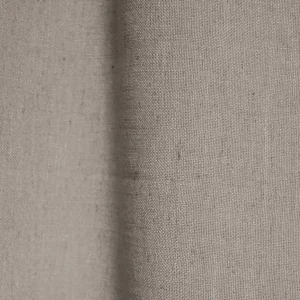 Patroon van soft taupe gordijn uit de Elegance collectie, semi-lichtdoorlatend, type JC2459.