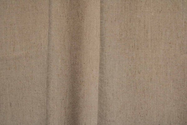 Sfeerfoto van zandkleurige Elegance gordijnen JC2451 , luxe woonkamer gordijnen