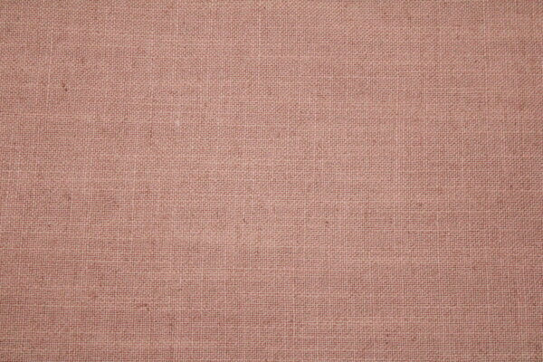 Vouwgordijn elegance roze, jc2457 van okika. semi licht doorlatende stof in roze kleur