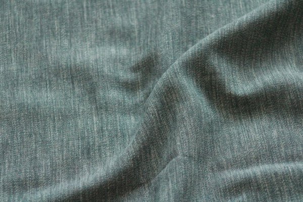 Zen Weave Vintage Groen inbetween vouwgordijn met geweven structuur en zachte lichtinval – retro look met natuurlijke uitstraling