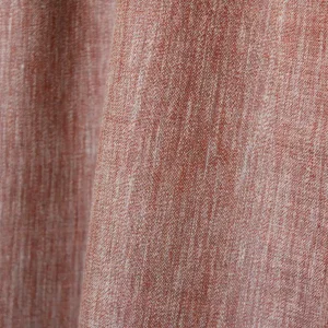 Terrakleurig Zen Weave gordijn, elegant vallend, ideaal voor een warme en uitnodigende sfeer