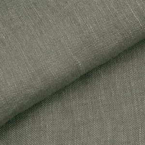 Detailfoto van olijfgroene linnen vouwgordijnen uit de Maison collectie, kleur REY2512. Een 100% linnen stof met een weving en een warme, natuurlijke groentint.