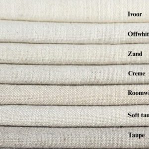 vergelijking van kleuren uit de Elegance collectie: ivoor, room wit, crème, offwhite, zand, beige, soft taupe en taupe. Kleuren in zwarte tekst per stof aangegegeven.
