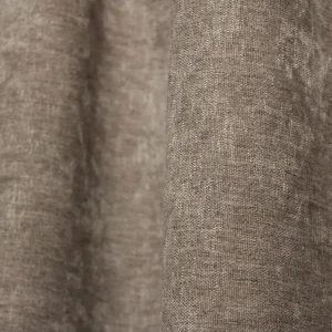 Taupekleurig Imperial gordijnen, mooie met een dicht weving die licht dicht en kleur vast is.