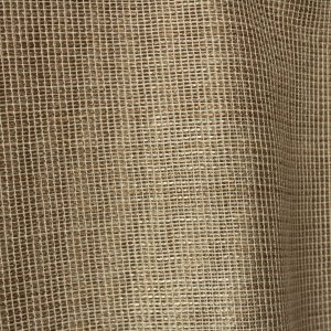Crème inbetween gordijn Linea collectie met grof geweven structuur en divers garen voor een luxe effect in de stof.