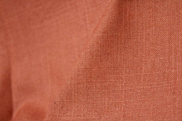 Terra vouwgordijnen uit de Saphira collectie, warme en fijne kleur