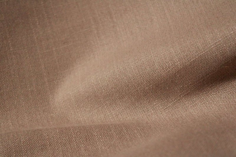 soft taupe Saphira vouwgordijnen, semi licht doorlatende vouwgordijnen