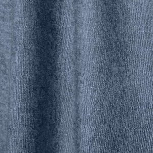 Blauwe gordijnen uit de Imperial collectie van Okika, sfeerfoto met gordijnen in de plooi