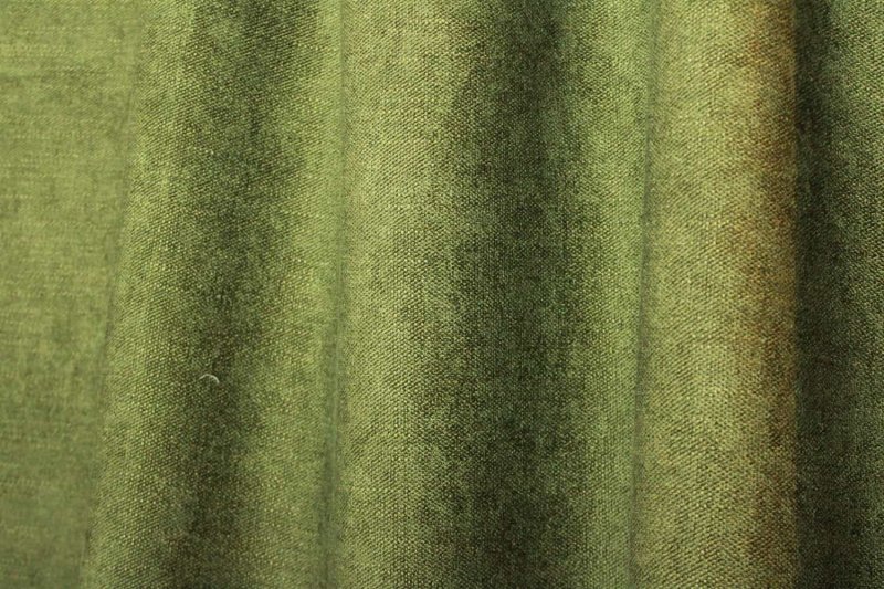 groene gordijnen uit de imperial collectie, gordijnen in de plooi, goed beed van gordijnen