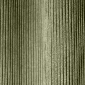 Sfeerfoto van zeegroene ribstof gordijnen, corduroy achtige weving