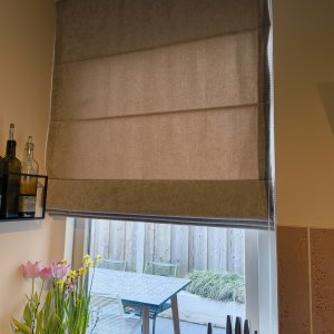 Vouwgordijn chenille krijt soft taupe