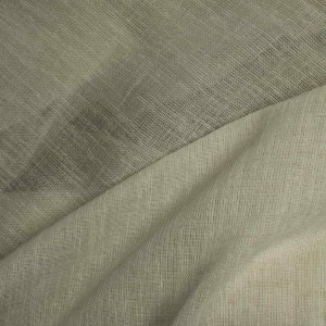 sfeerfoto van ivoorkleurige linnen look vouwgordijnen waarbij de stofstructuur goed zichtbaar is