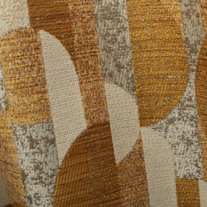 patroon van okergele vintage gordijnen in stofpatroon foto