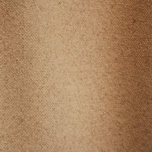 Beige Bouclé gordijnen waarbij de subtiele lusjes en linnenstructuur goed zichtbaar zijn. soft boucle collectie