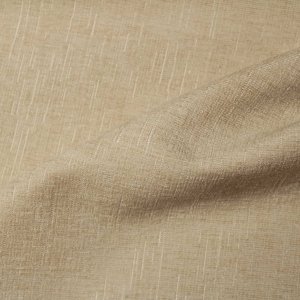 Close-up van ivoren vouwgordijnen uit de Chenille Velvet collectie, waarbij de chenillestructuur goed te zien is.